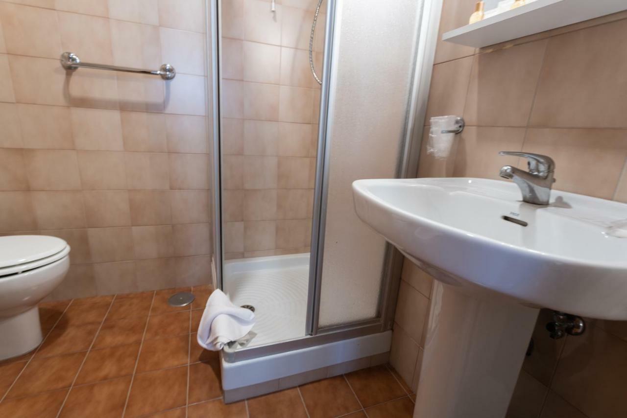 Casa Adele Hotel Roma Ngoại thất bức ảnh