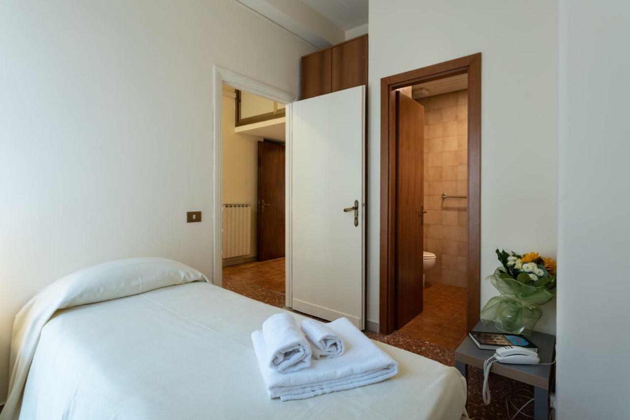 Casa Adele Hotel Roma Ngoại thất bức ảnh